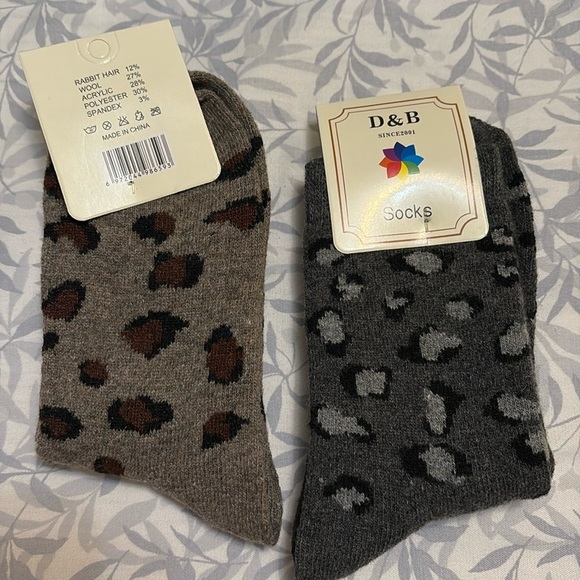 Other - Women’s set of 2 pair WOOL animal print socks NEW